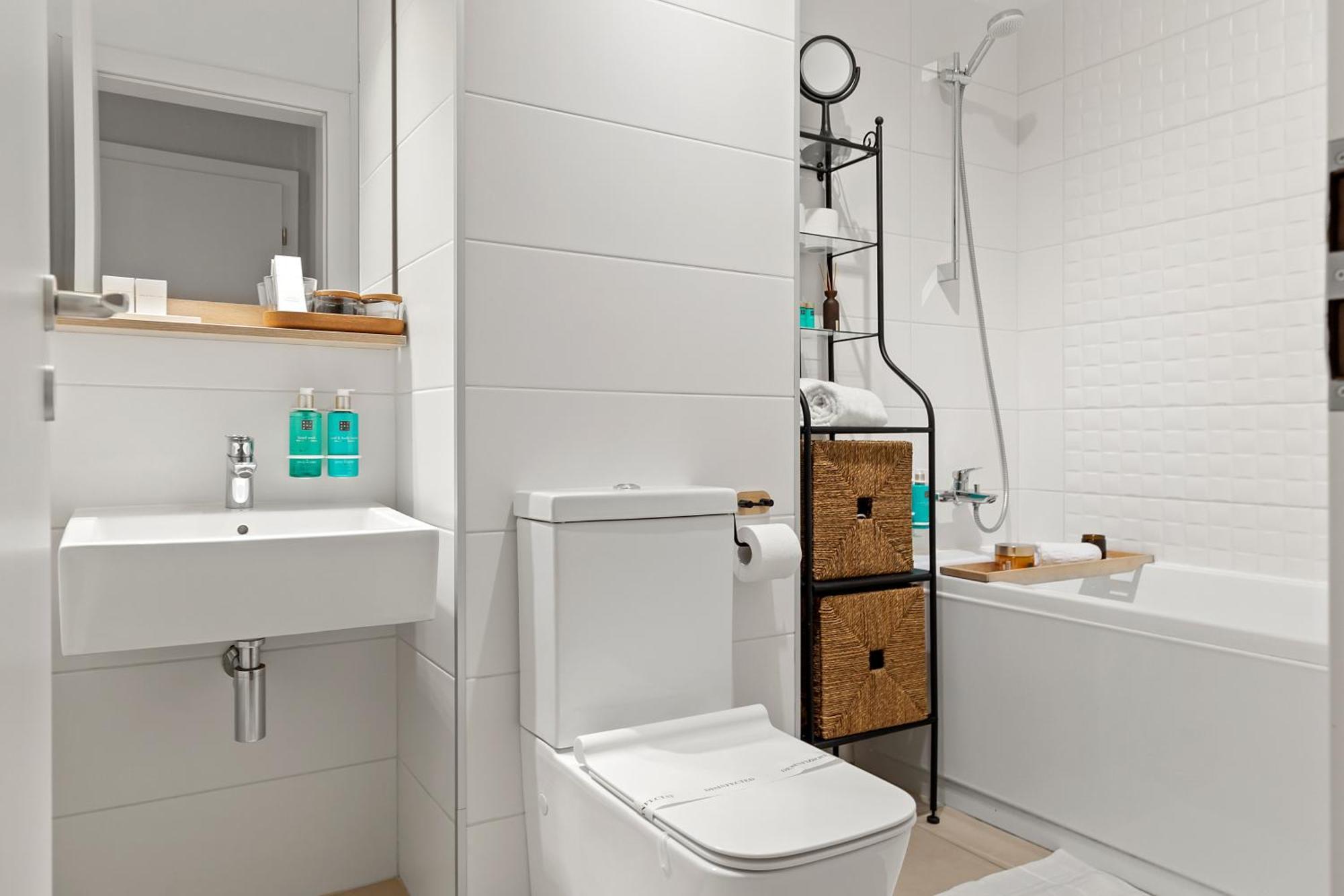 Mido Park With Private Parking & Self Check-in Apartamento Bucarest