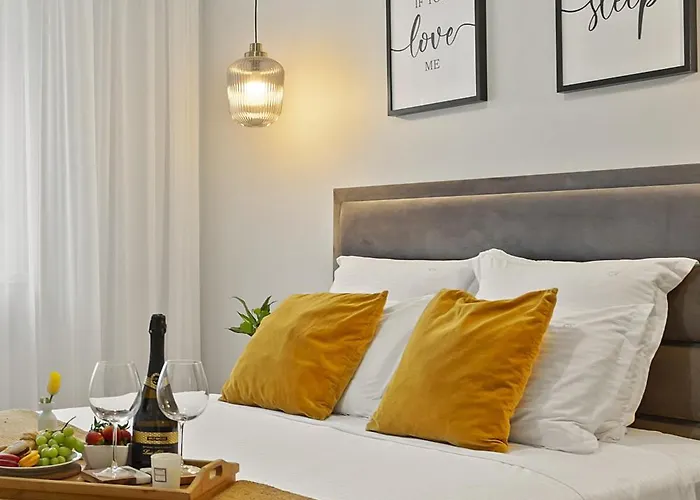 Mido Park Apartment With Private Parking & Self Check-In