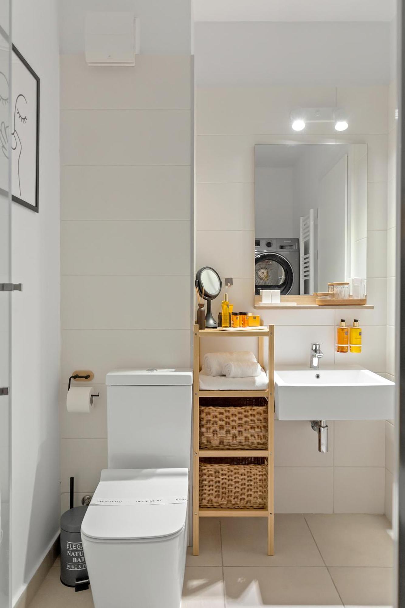Mido Park With Private Parking & Self Check-in Bucarest